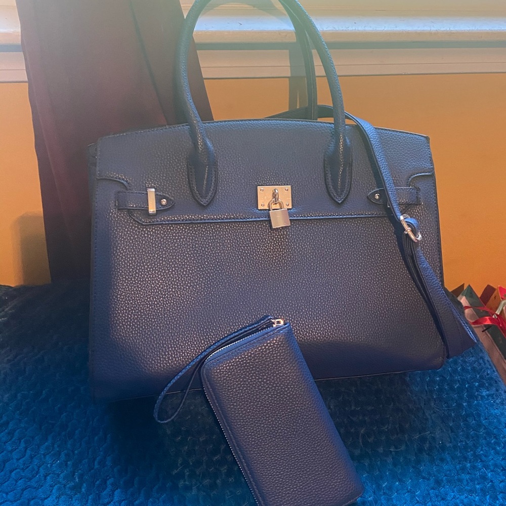 Navy “proposal bag” Sandra bullock style bag